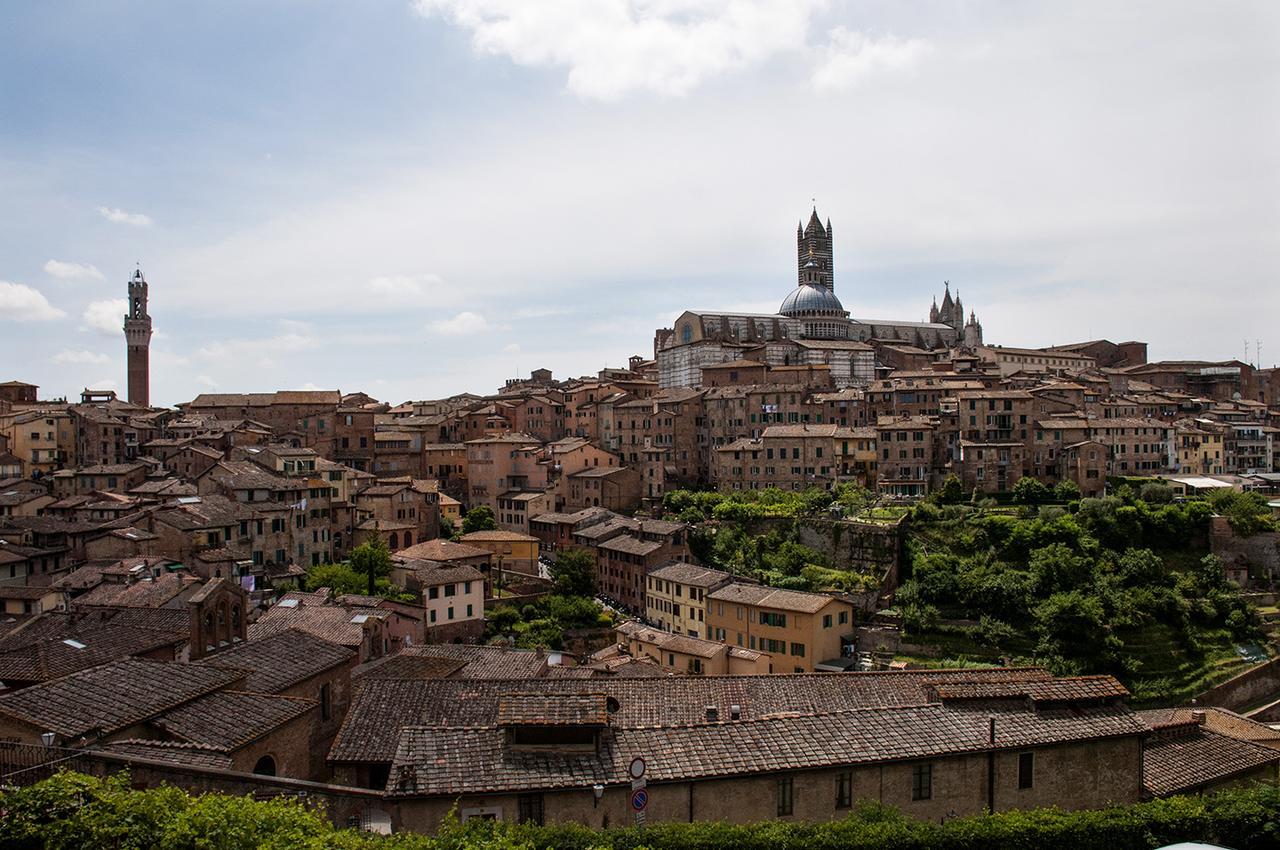 La Sapienza Di Al Hotell Siena Eksteriør bilde